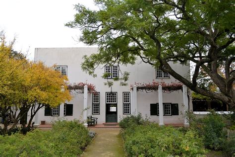  The Stellenbosch Village Museum: A Charming Glimpse into South African History and Culture!