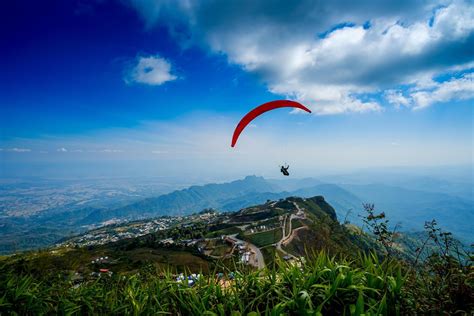 Tháp Thiên Ninh: Nét đẹp cổ kính và tầm nhìn ngoạn mục trên đỉnh núi